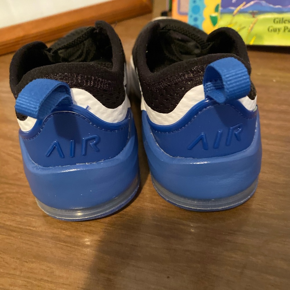 Toddler Nikes - Picture 3 of 3